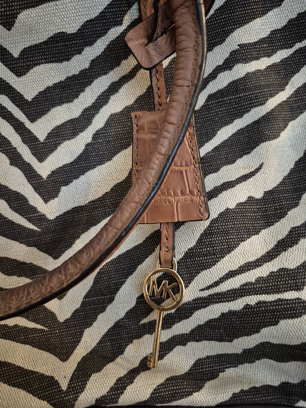 Michael Kors Large Brown Leather-Trim Zebra Print Tote. Nice & Clean Condition. - Picture 5 of 7